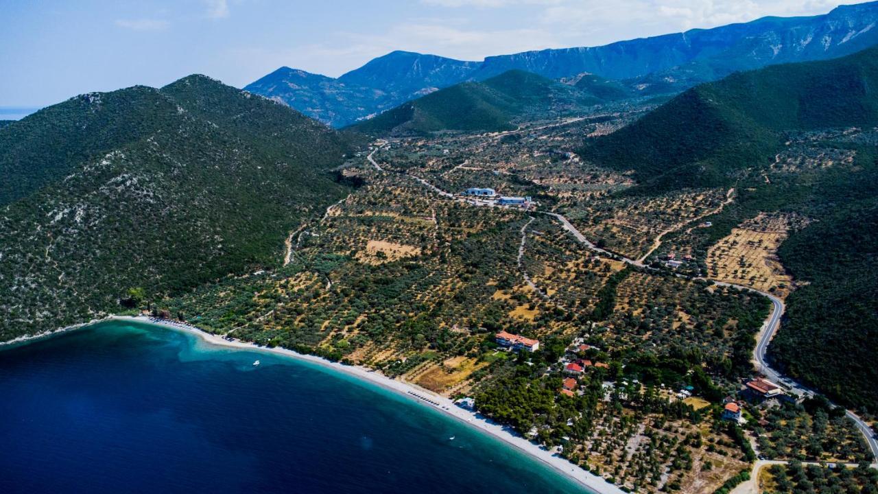 Manto Studios Tirós Dış mekan fotoğraf