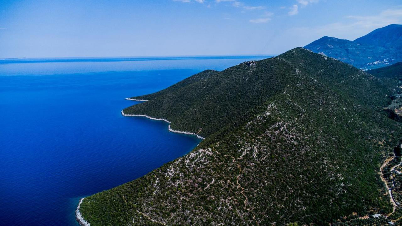 Manto Studios Tirós Dış mekan fotoğraf