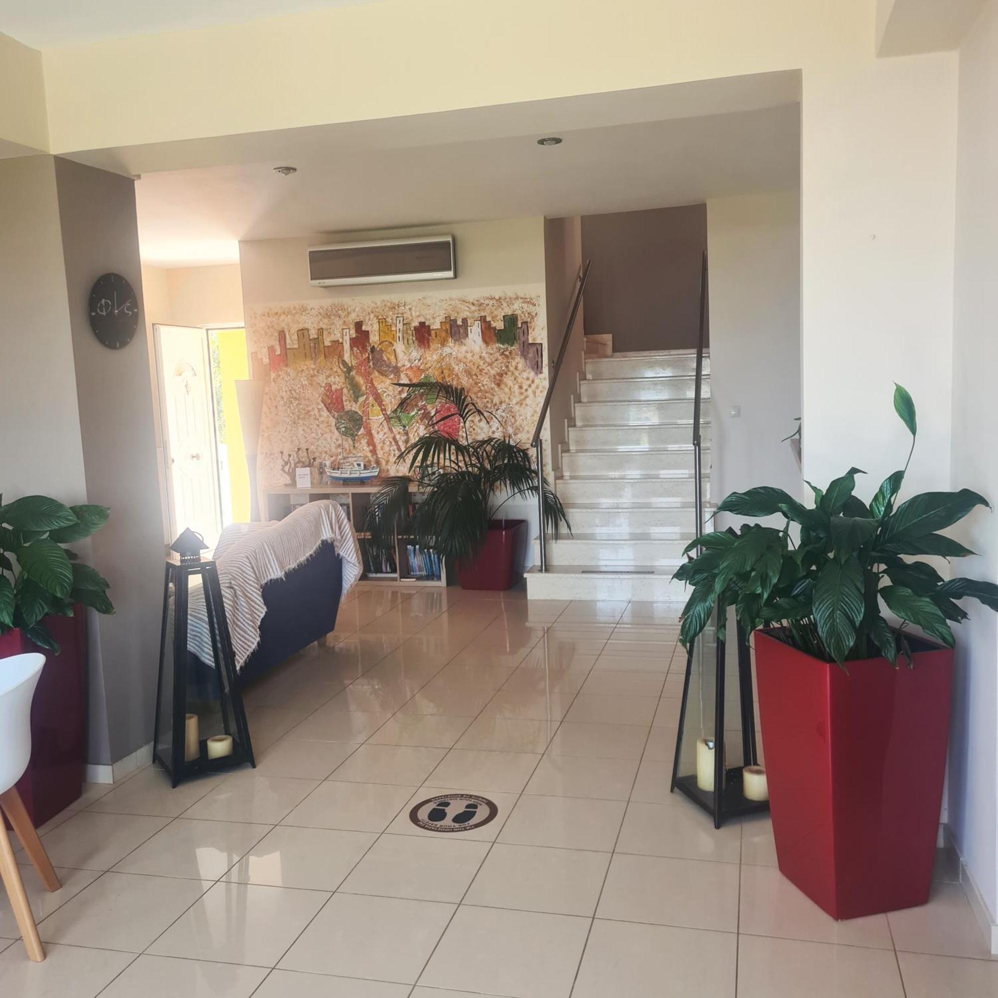 Manto Studios Tirós Dış mekan fotoğraf