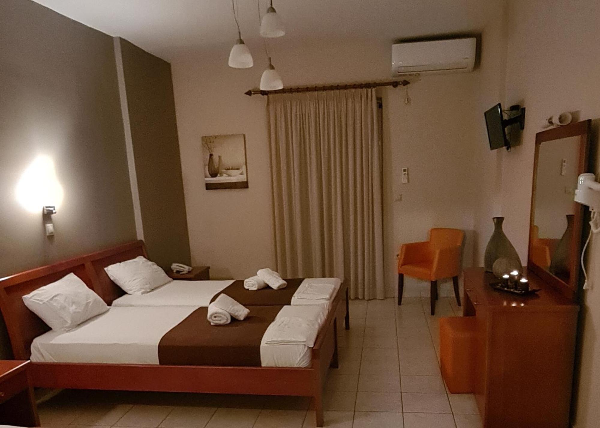 Manto Studios Tirós Dış mekan fotoğraf
