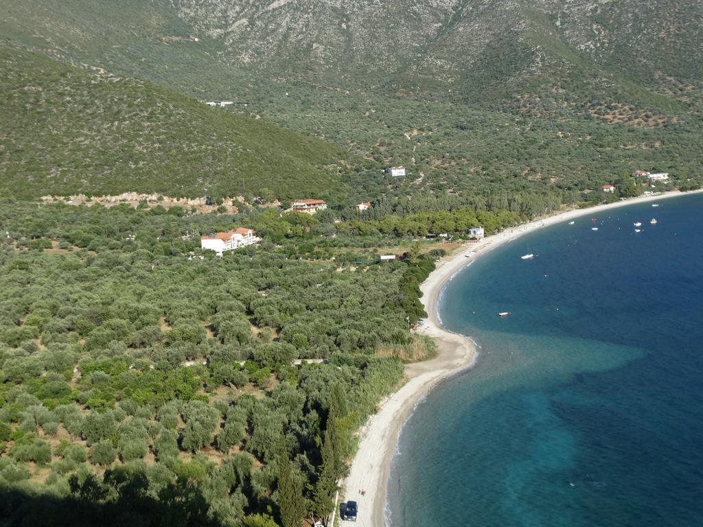 Manto Studios Tirós Dış mekan fotoğraf
